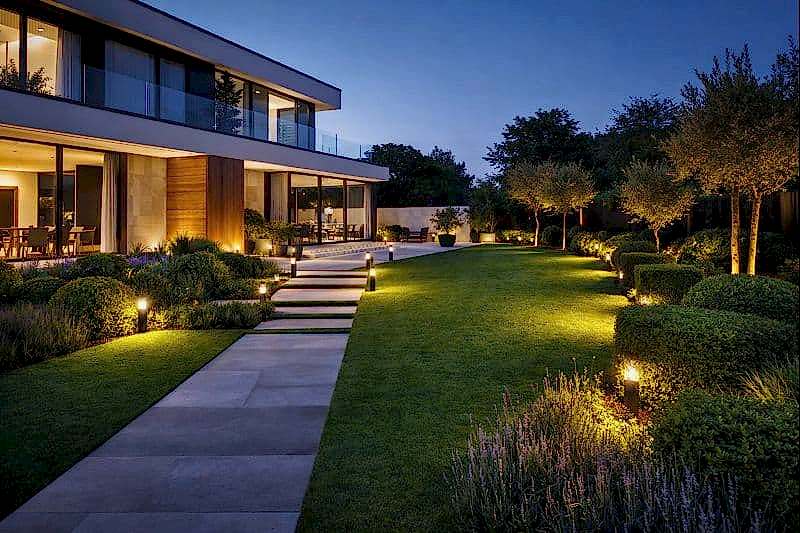 Modern Villa Bahçeleri